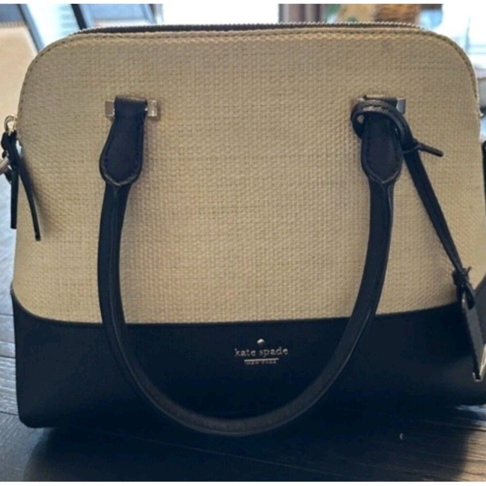 Kate Spade Light Tan And Black Rattan Purse With Zipper Closure